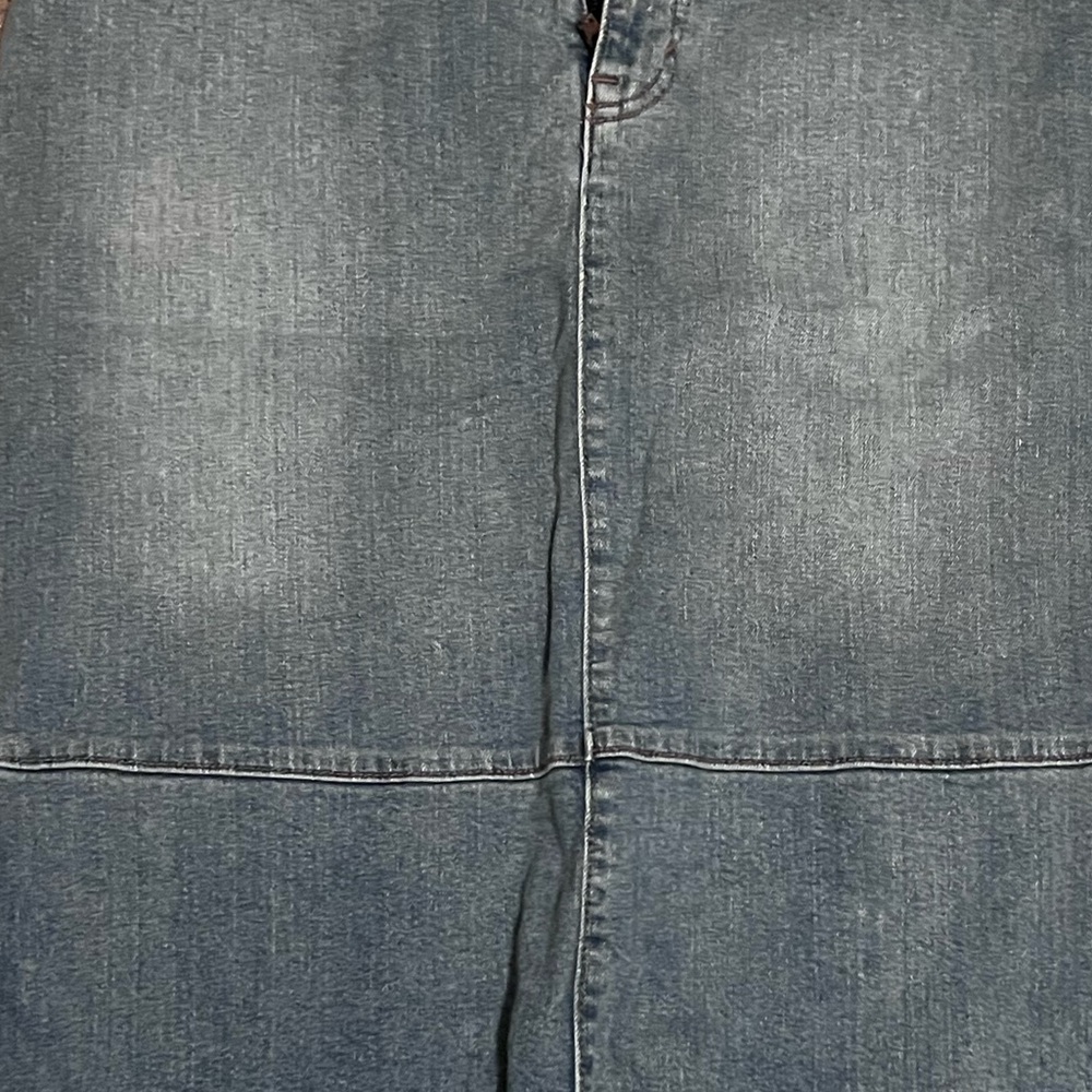 Macys on 34th Panel Denim Midi Skirt. Blue size 8 - Picture 12 of 12